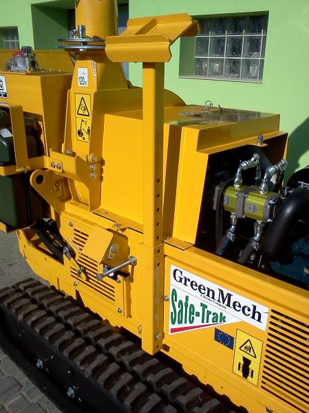 Štěpkovač GreenMech SAFE-Trak 19-28