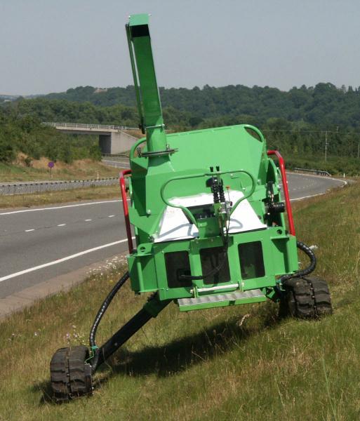 Štěpkovač GreenMech SAFE-Trak 19-28