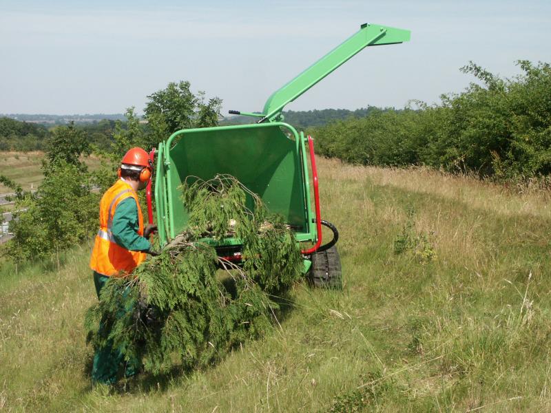 Štěpkovač GreenMech SAFE-Trak 19-28