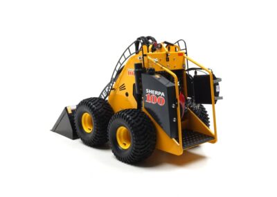 Mininakladač SHERPA 100 Standard šikmý zezadu zleva