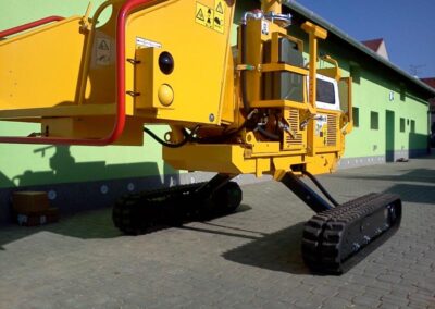 GreenMech SAFE-Trak 19-28 vysunuté pásy